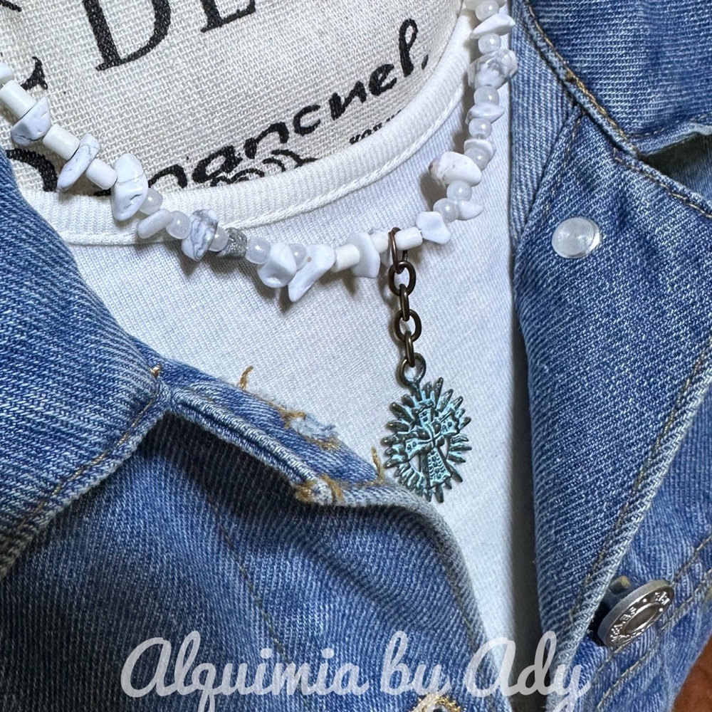 Rustic statement cross howlite short choker necklace